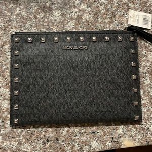 Black Michael Kors Wrist Purse